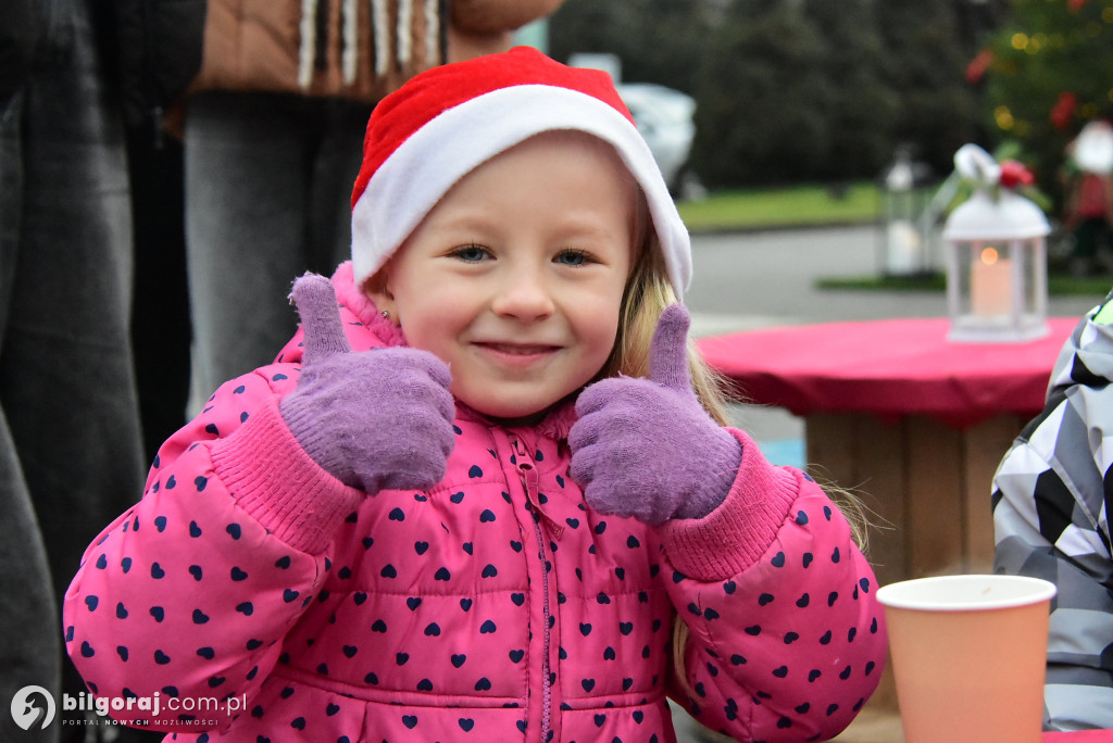 Świąteczna wieczorynka w Księżpolu: Integracja i Kolędowanie z KGW Złote Nitki