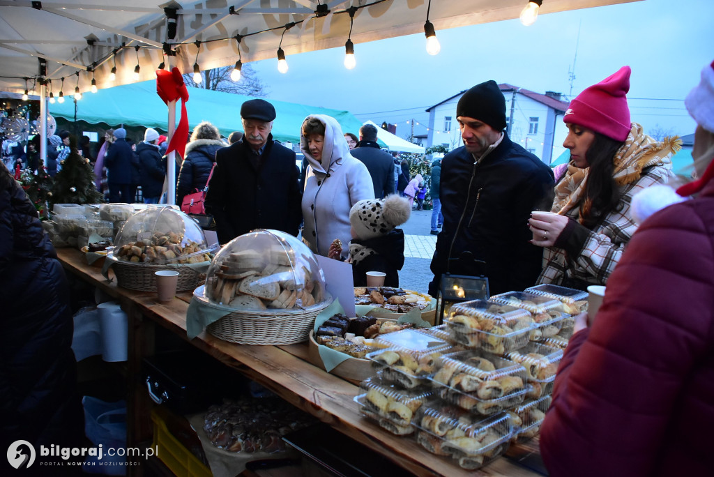 Świąteczna wieczorynka w Księżpolu: Integracja i Kolędowanie z KGW Złote Nitki
