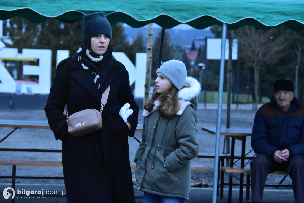 Świąteczna wieczorynka w Księżpolu: Integracja i Kolędowanie z KGW Złote Nitki