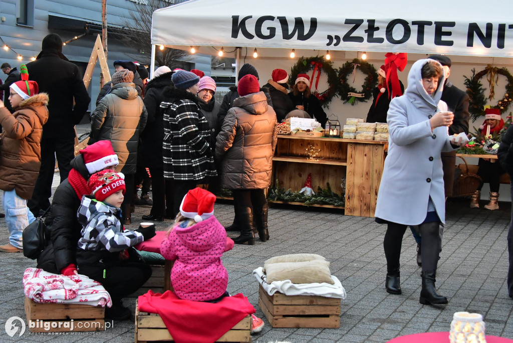 Świąteczna wieczorynka w Księżpolu: Integracja i Kolędowanie z KGW Złote Nitki