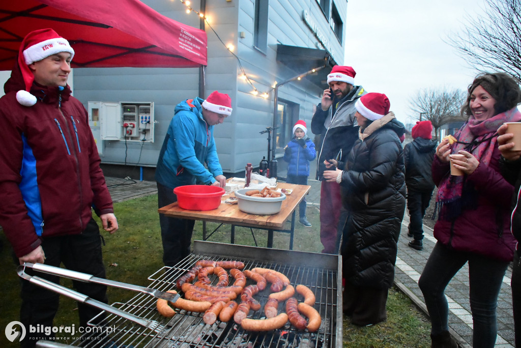 Świąteczna wieczorynka w Księżpolu: Integracja i Kolędowanie z KGW Złote Nitki