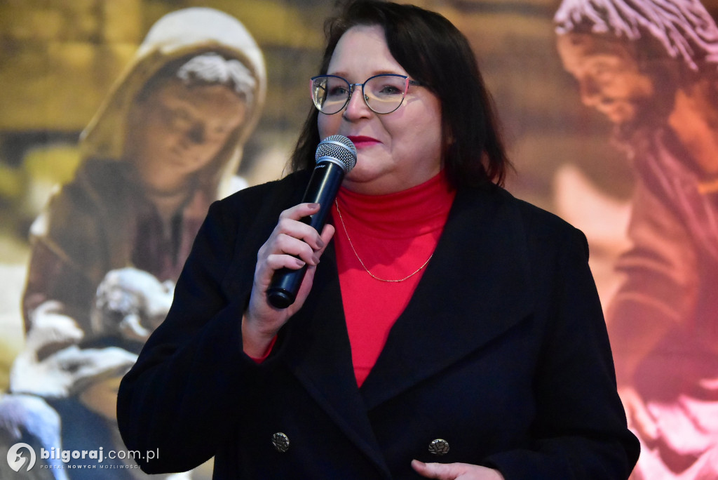 Świąteczna wieczorynka w Księżpolu: Integracja i Kolędowanie z KGW Złote Nitki