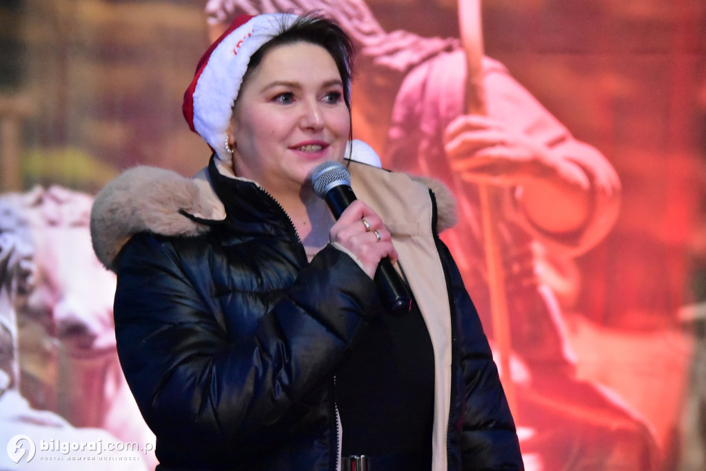 Świąteczna wieczorynka w Księżpolu: Integracja i Kolędowanie z KGW Złote Nitki