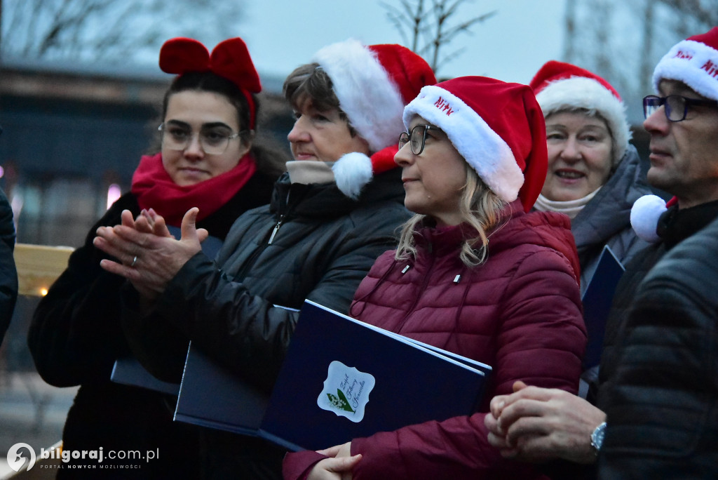Świąteczna wieczorynka w Księżpolu: Integracja i Kolędowanie z KGW Złote Nitki