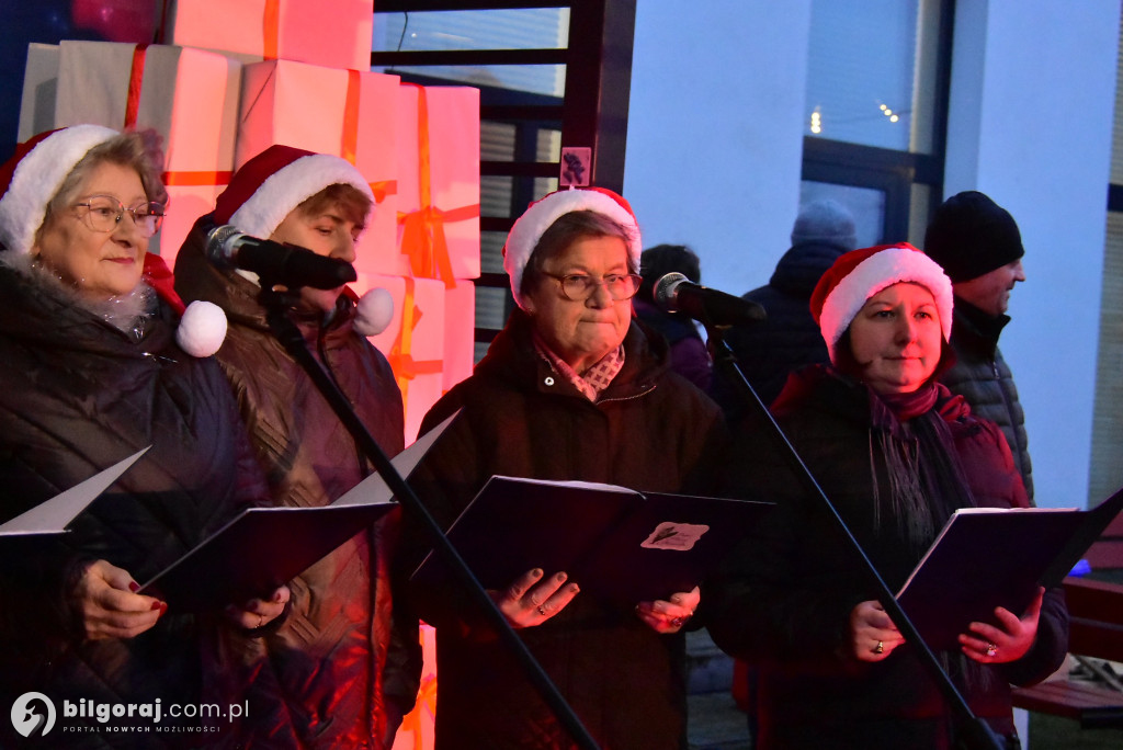 Świąteczna wieczorynka w Księżpolu: Integracja i Kolędowanie z KGW Złote Nitki
