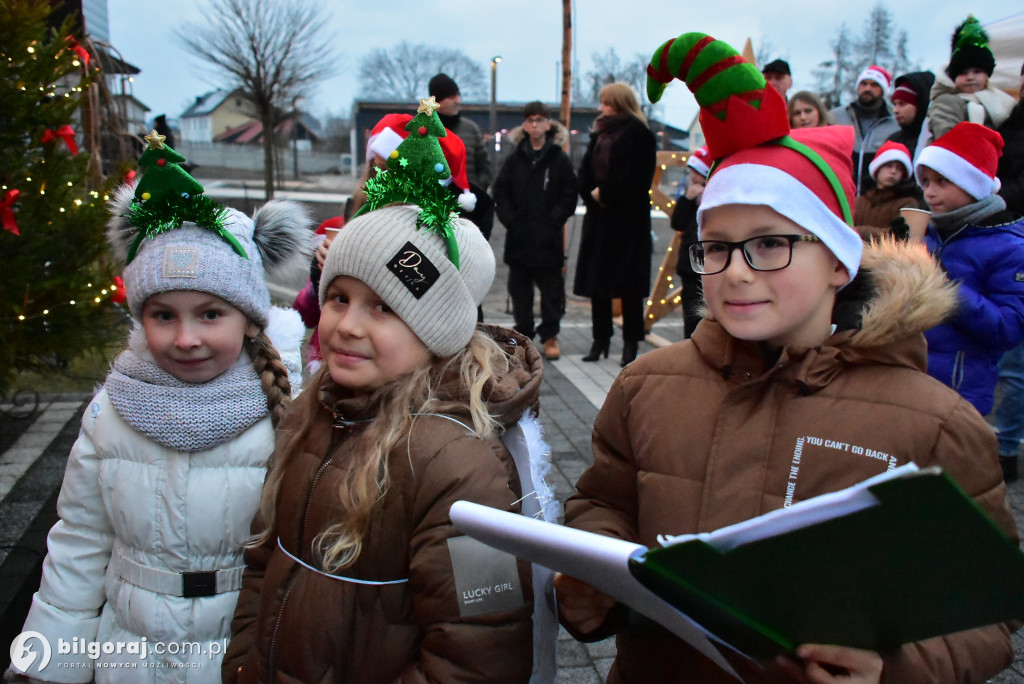 Świąteczna wieczorynka w Księżpolu: Integracja i Kolędowanie z KGW Złote Nitki
