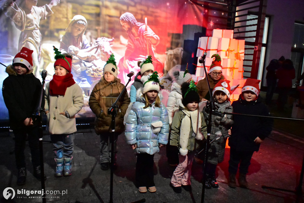 Świąteczna wieczorynka w Księżpolu: Integracja i Kolędowanie z KGW Złote Nitki
