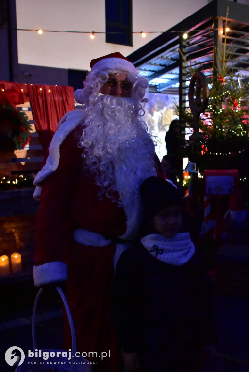 Świąteczna wieczorynka w Księżpolu: Integracja i Kolędowanie z KGW Złote Nitki