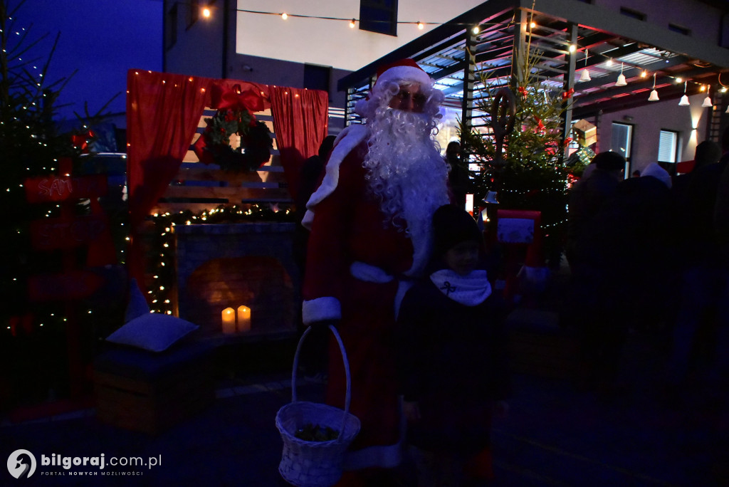 Świąteczna wieczorynka w Księżpolu: Integracja i Kolędowanie z KGW Złote Nitki