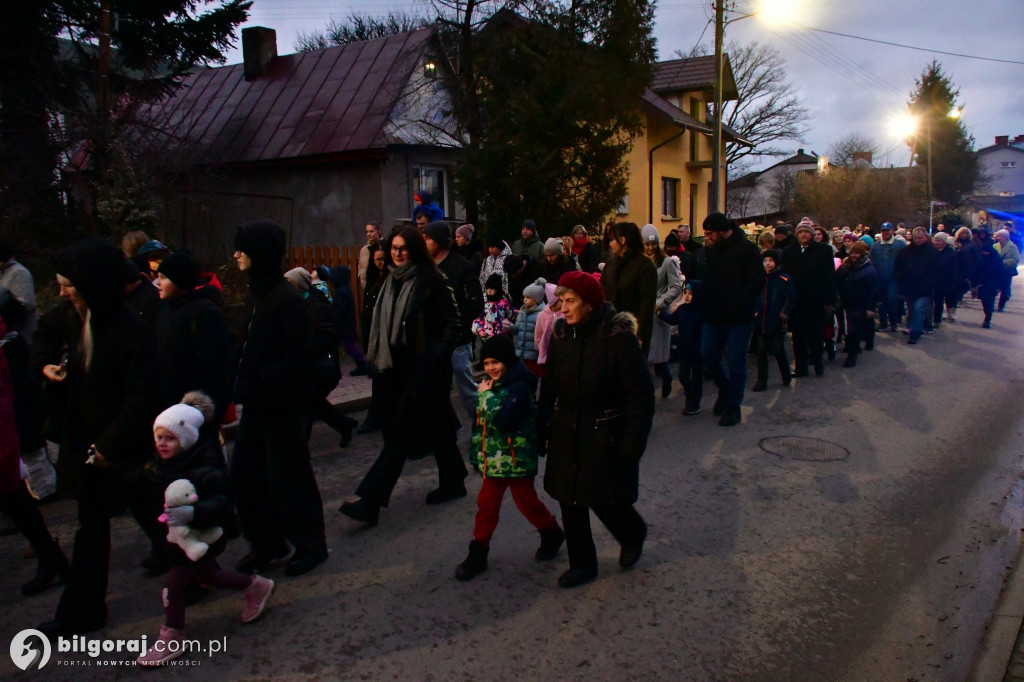 Taniec, teatr i świąteczne lampki: Mikołajki w Goraju