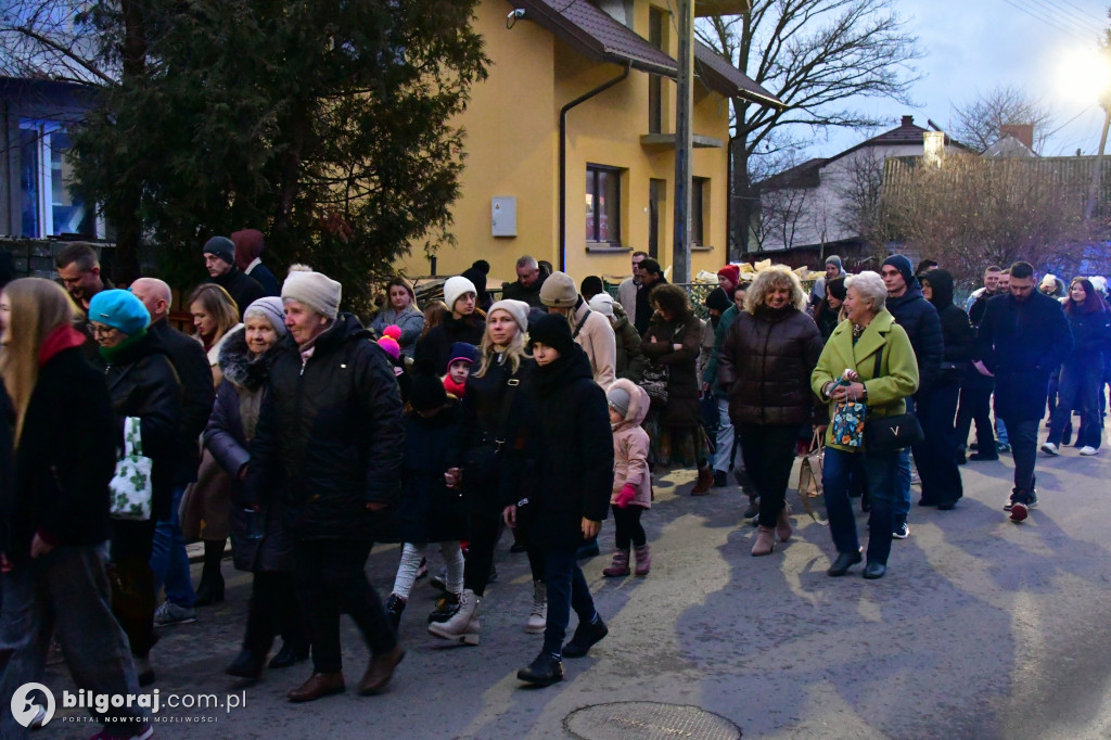 Taniec, teatr i świąteczne lampki: Mikołajki w Goraju