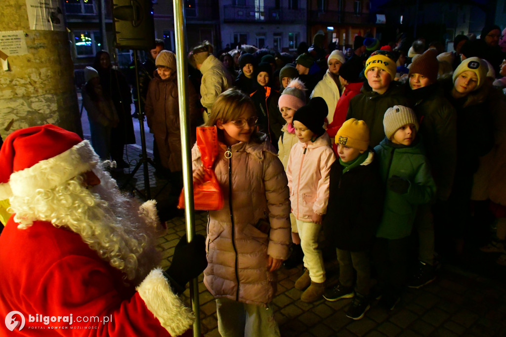 Taniec, teatr i świąteczne lampki: Mikołajki w Goraju