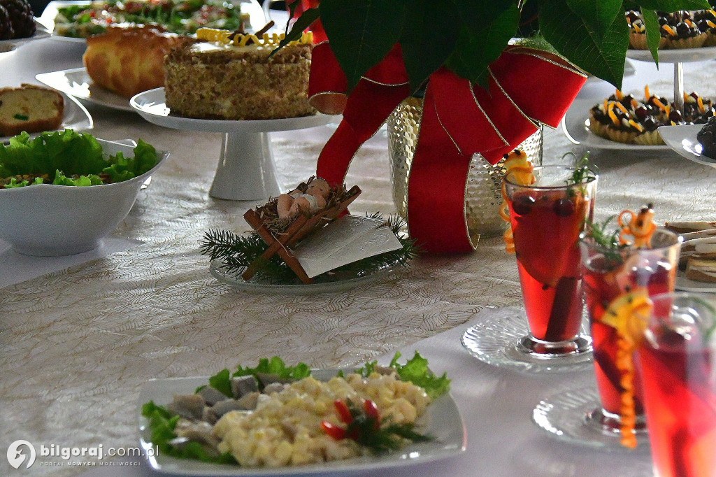 Karp, barszcz i... piernik marchewkowy: Świąteczne propozycje uczniów ZSZiO