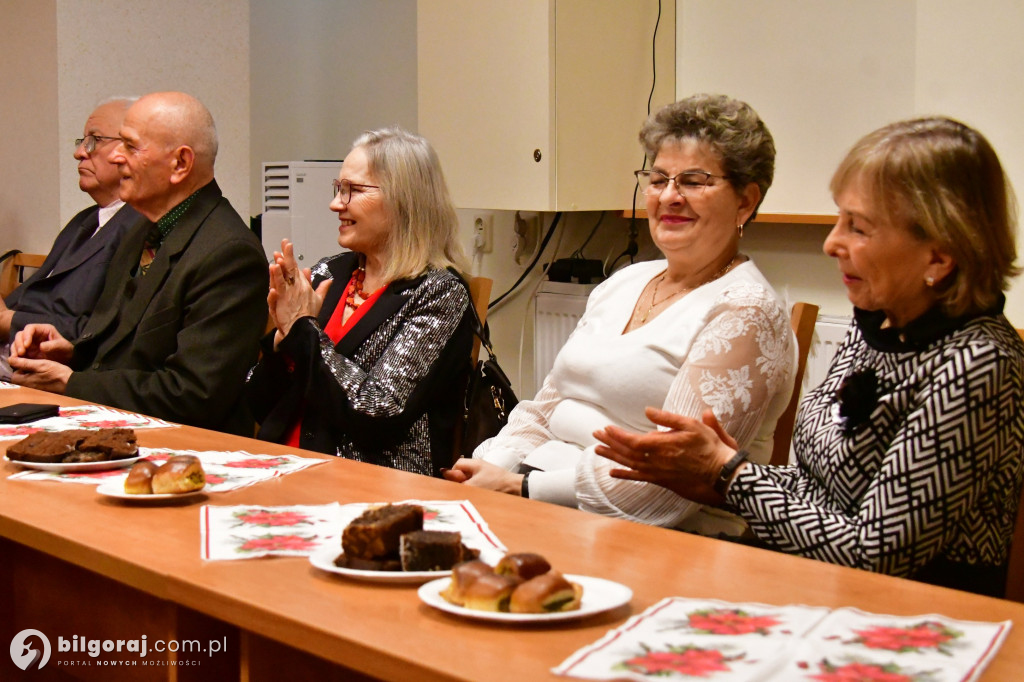 Relacja ze spotkania opłatkowego biłgorajskiego Uniwersytetu Trzeciego Wieku
