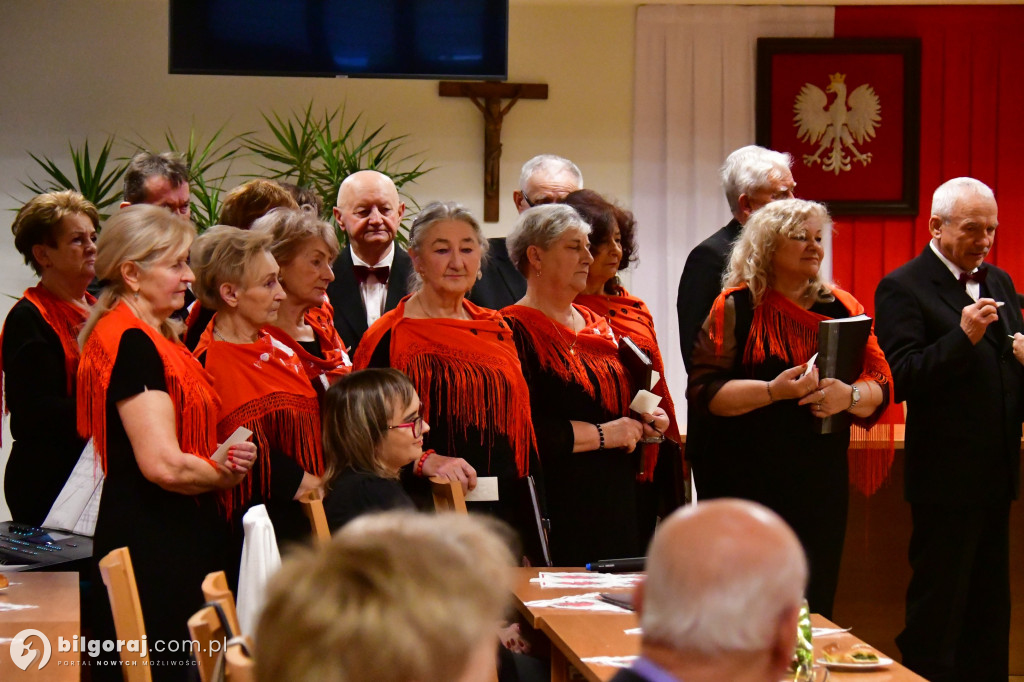 Relacja ze spotkania opłatkowego biłgorajskiego Uniwersytetu Trzeciego Wieku