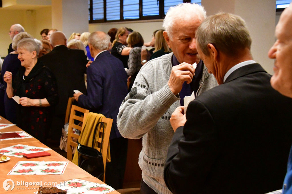 Relacja ze spotkania opłatkowego biłgorajskiego Uniwersytetu Trzeciego Wieku