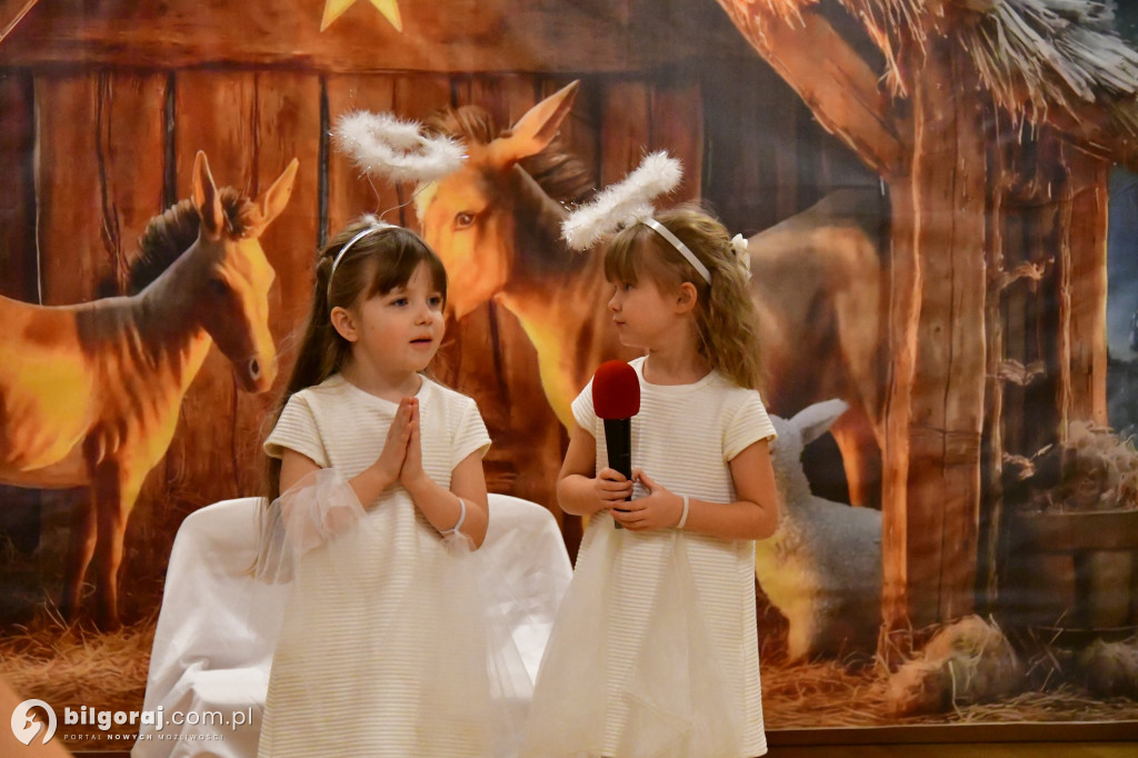 Jasełka w ratuszu: Przedszkolaki gościły na sesji Rady Miasta