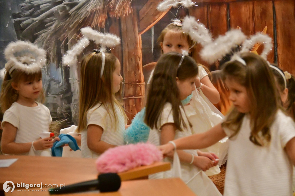 Jasełka w ratuszu: Przedszkolaki gościły na sesji Rady Miasta