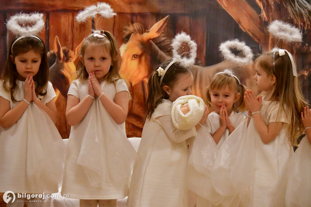 Jasełka w ratuszu: Przedszkolaki gościły na sesji Rady Miasta