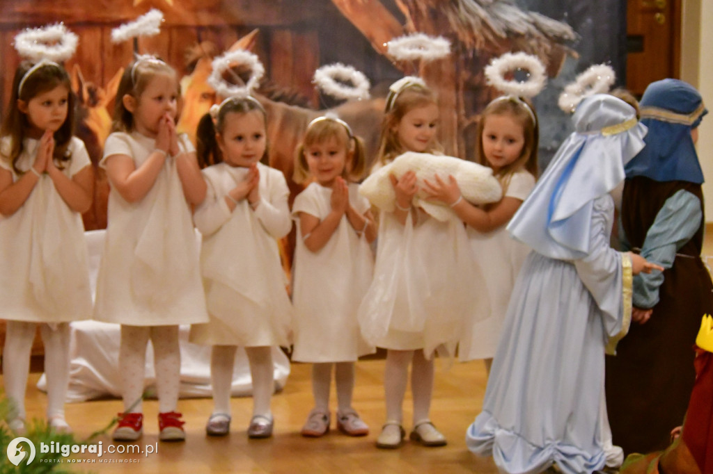 Jasełka w ratuszu: Przedszkolaki gościły na sesji Rady Miasta