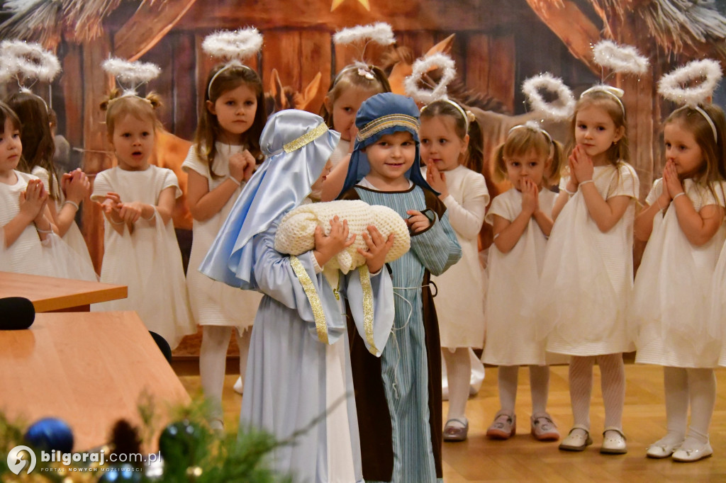 Jasełka w ratuszu: Przedszkolaki gościły na sesji Rady Miasta