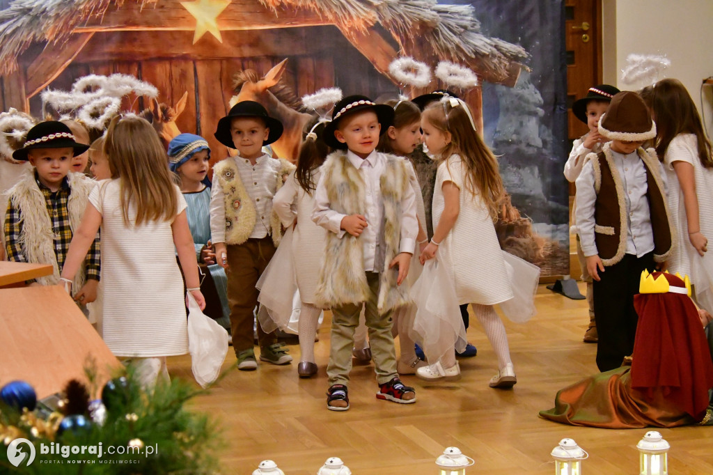 Jasełka w ratuszu: Przedszkolaki gościły na sesji Rady Miasta