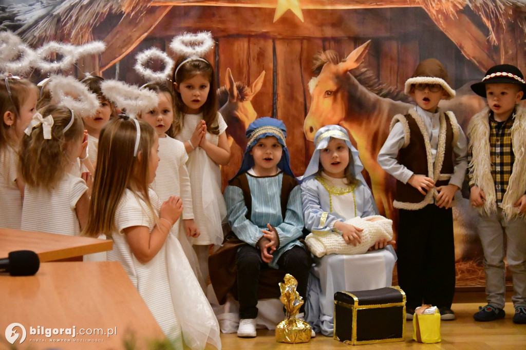 Jasełka w ratuszu: Przedszkolaki gościły na sesji Rady Miasta
