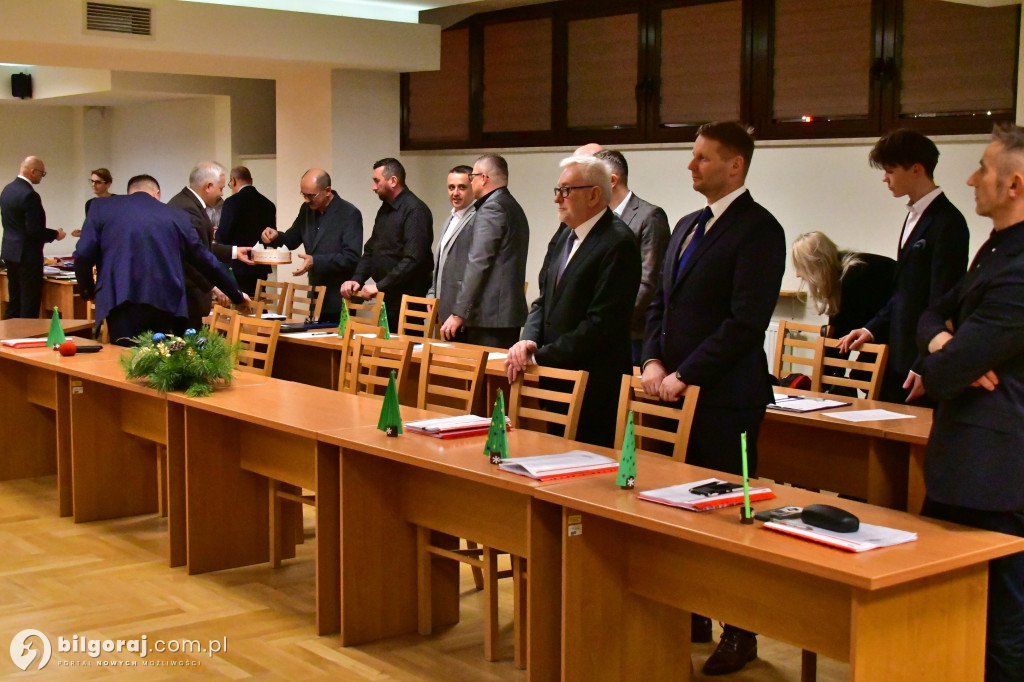 Opłatek w Radzie Miasta Biłgoraja: Wspólna modlitwa i życzenia