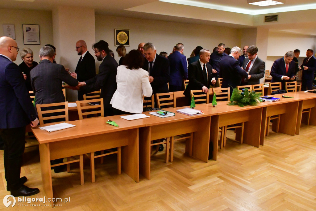 Opłatek w Radzie Miasta Biłgoraja: Wspólna modlitwa i życzenia