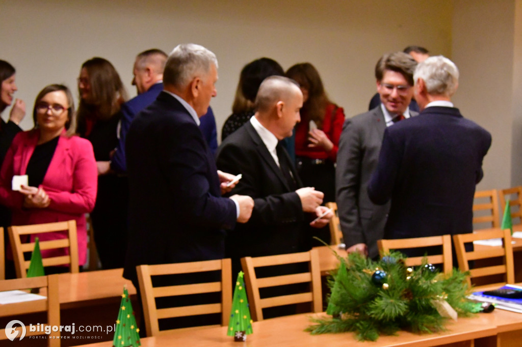 Opłatek w Radzie Miasta Biłgoraja: Wspólna modlitwa i życzenia