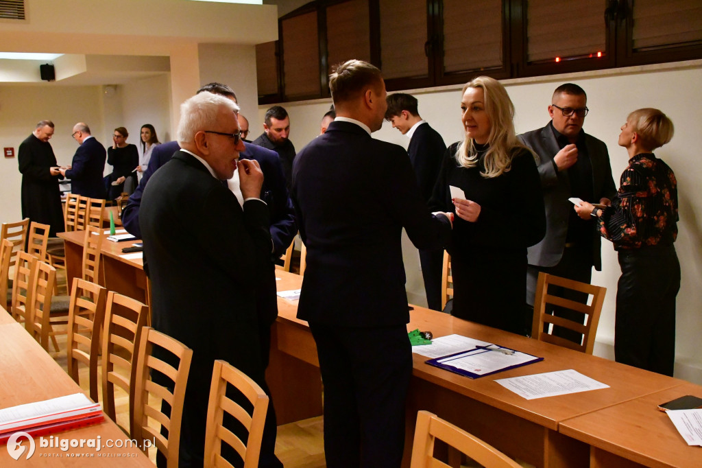 Opłatek w Radzie Miasta Biłgoraja: Wspólna modlitwa i życzenia