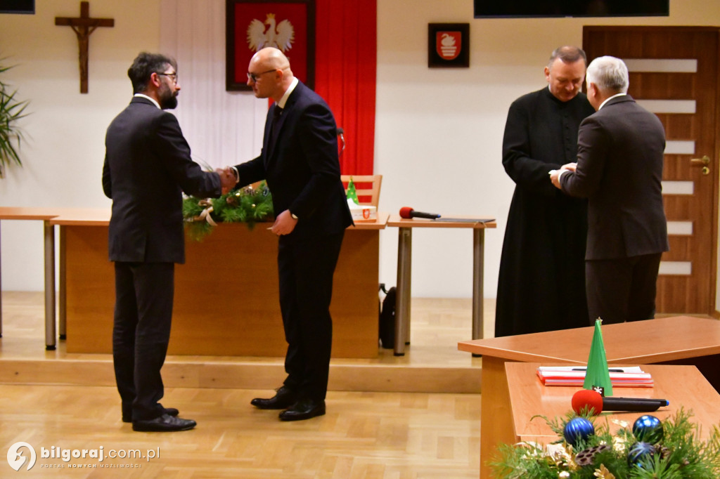 Opłatek w Radzie Miasta Biłgoraja: Wspólna modlitwa i życzenia