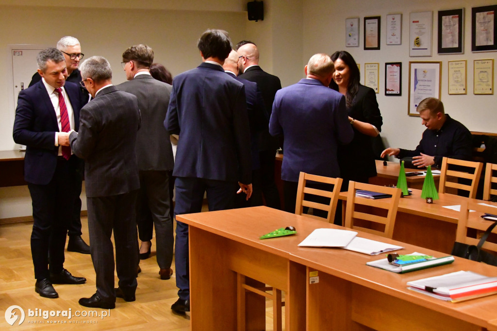 Opłatek w Radzie Miasta Biłgoraja: Wspólna modlitwa i życzenia