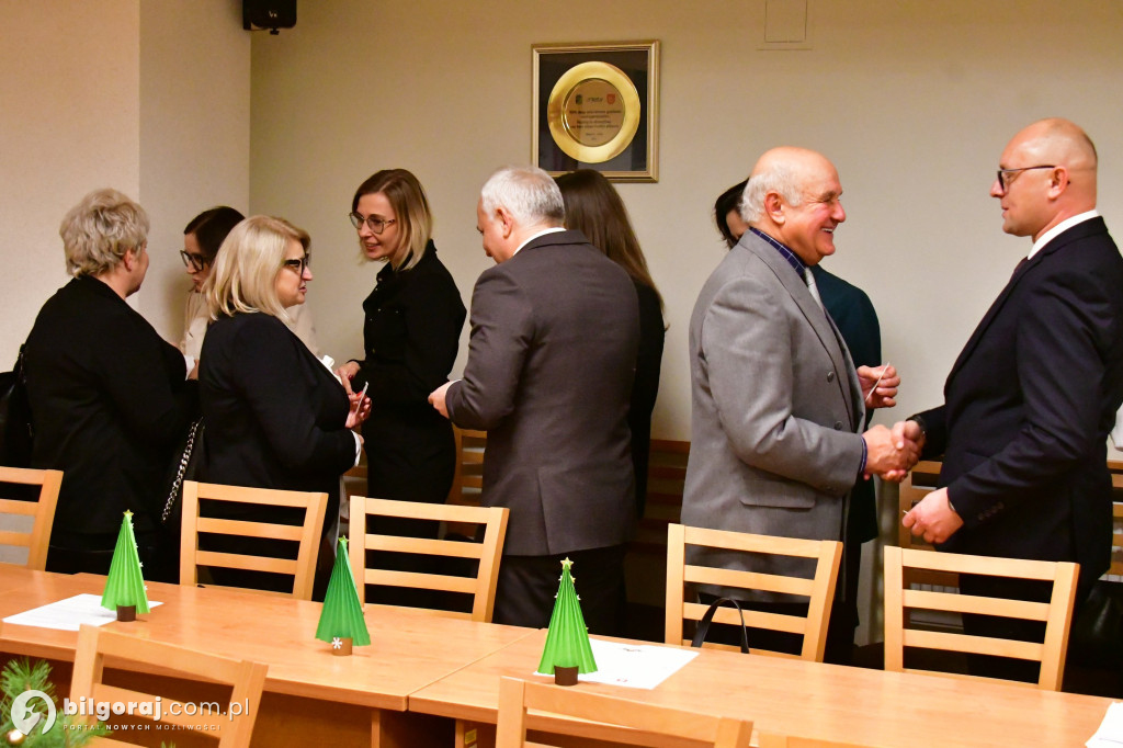 Opłatek w Radzie Miasta Biłgoraja: Wspólna modlitwa i życzenia