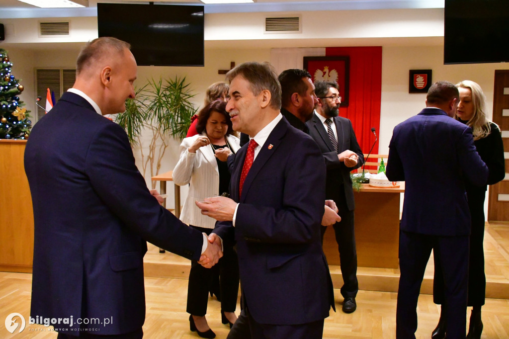 Opłatek w Radzie Miasta Biłgoraja: Wspólna modlitwa i życzenia