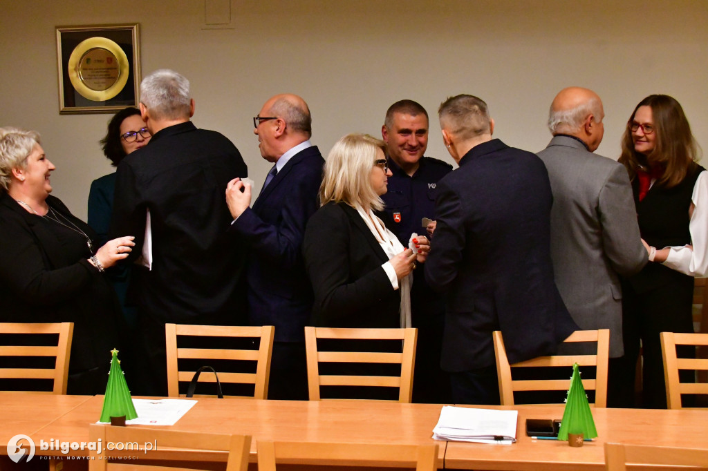 Opłatek w Radzie Miasta Biłgoraja: Wspólna modlitwa i życzenia