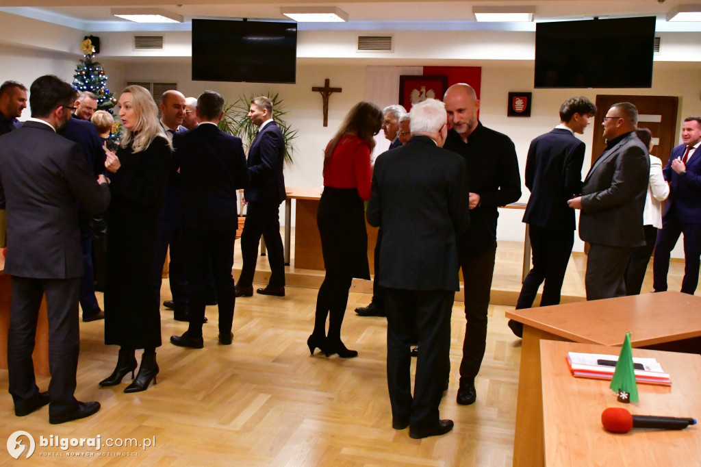 Opłatek w Radzie Miasta Biłgoraja: Wspólna modlitwa i życzenia