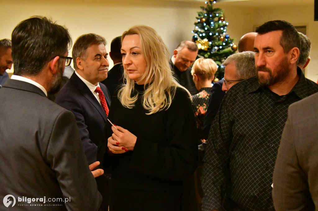 Opłatek w Radzie Miasta Biłgoraja: Wspólna modlitwa i życzenia