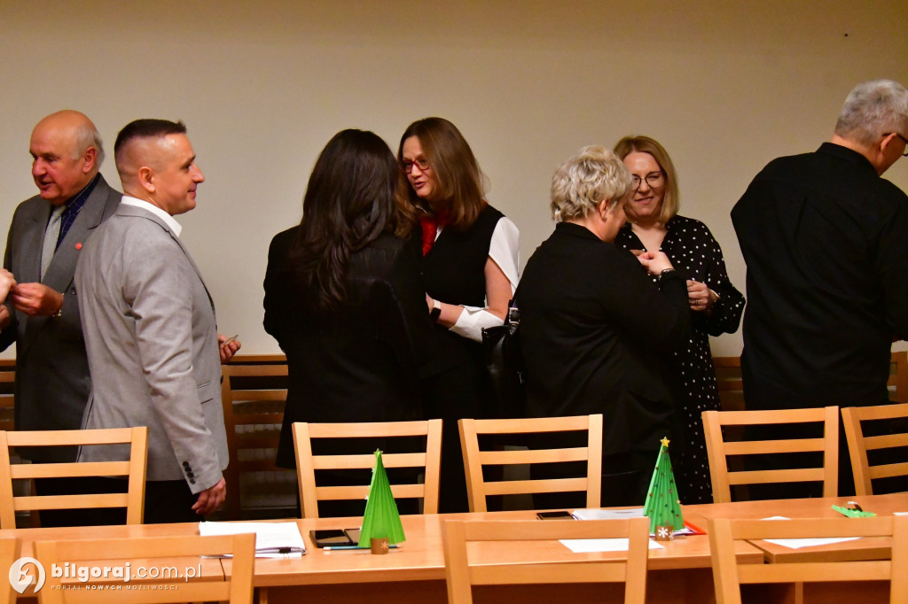Opłatek w Radzie Miasta Biłgoraja: Wspólna modlitwa i życzenia