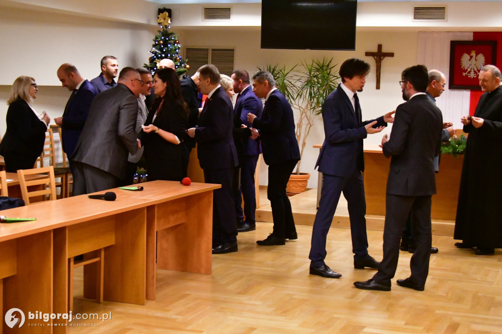 Opłatek w Radzie Miasta Biłgoraja: Wspólna modlitwa i życzenia