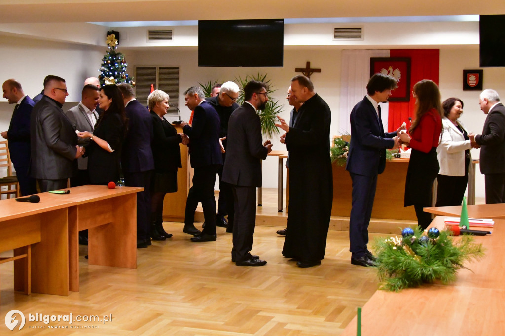 Opłatek w Radzie Miasta Biłgoraja: Wspólna modlitwa i życzenia