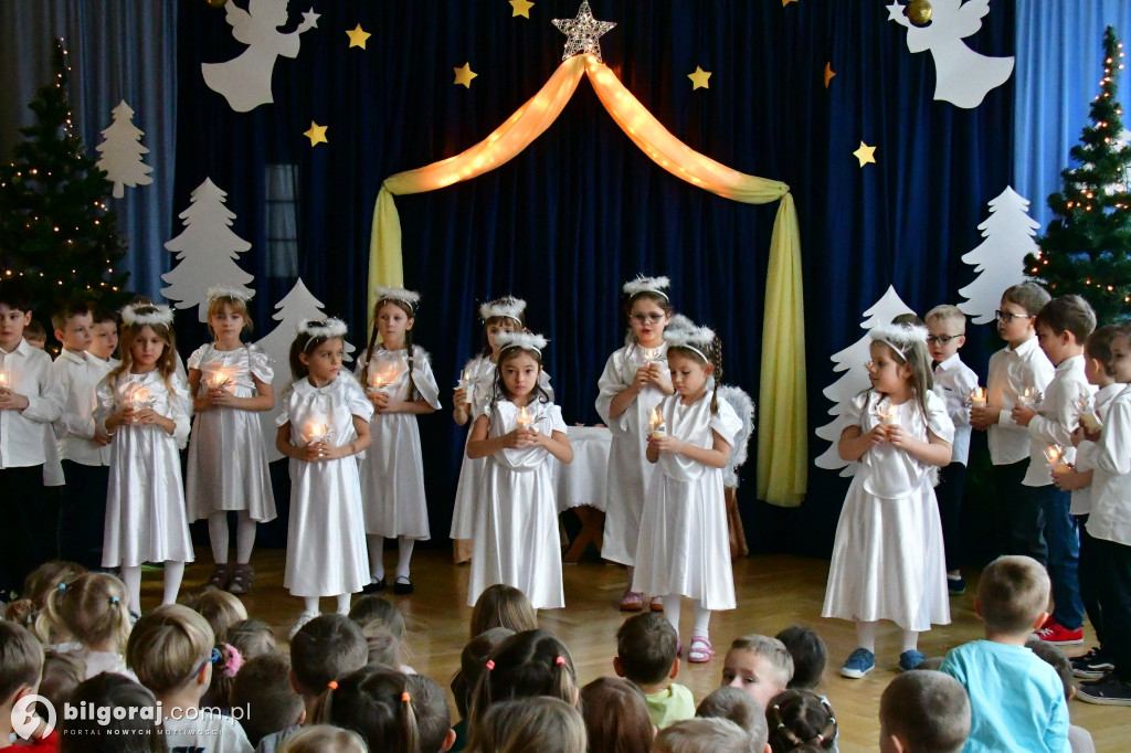 Małe aniołki i pastuszkowie. Jasełka w Samorządowym Przedszkolu Nr 3