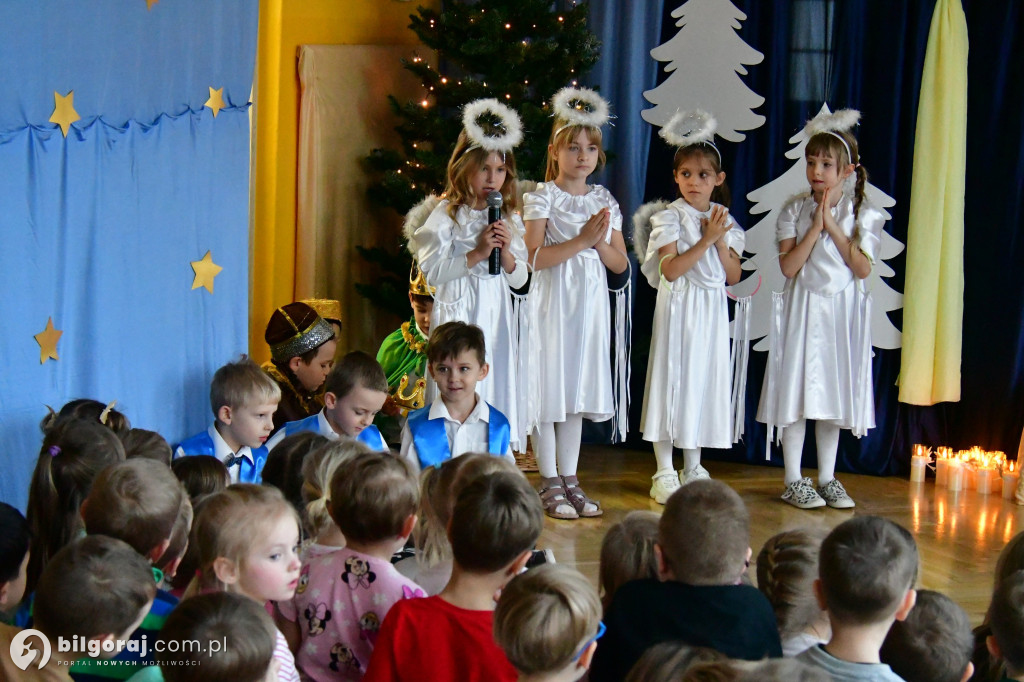 Małe aniołki i pastuszkowie. Jasełka w Samorządowym Przedszkolu Nr 3