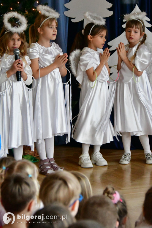 Małe aniołki i pastuszkowie. Jasełka w Samorządowym Przedszkolu Nr 3
