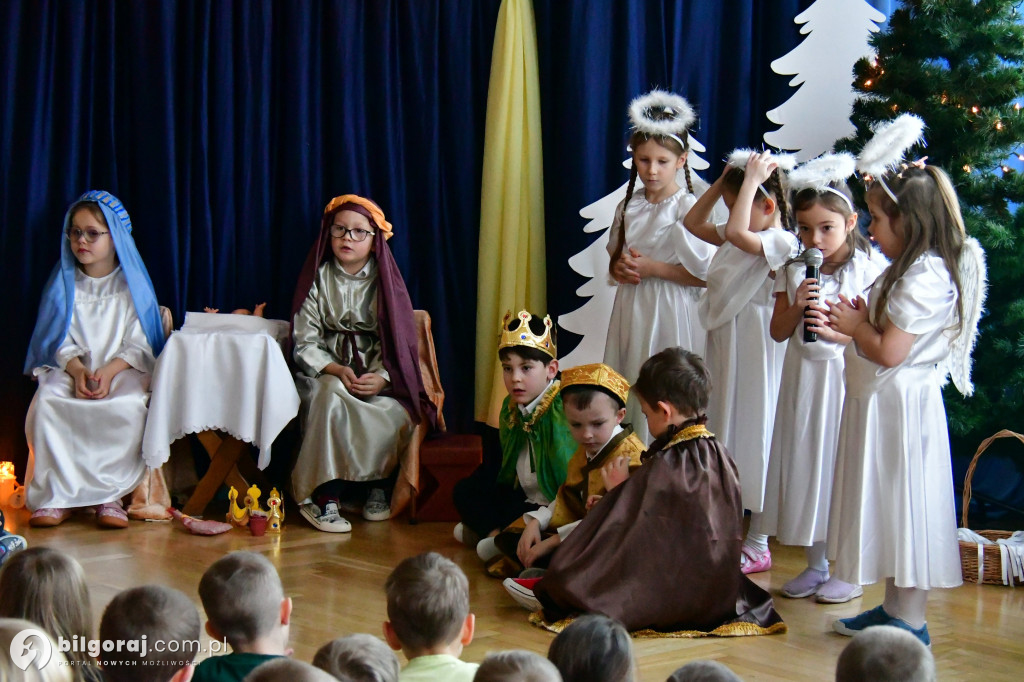 Małe aniołki i pastuszkowie. Jasełka w Samorządowym Przedszkolu Nr 3