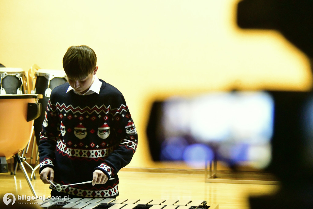 Tradycja w nowoczesnych aranżacjach. Świąteczny wieczór w PSM w Biłgoraju