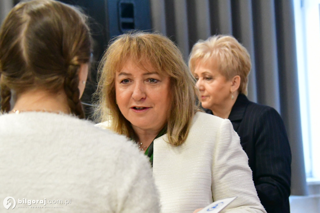 Stypendia Starosty Biłgorajskiego dla uczniów I LO im. ONZ