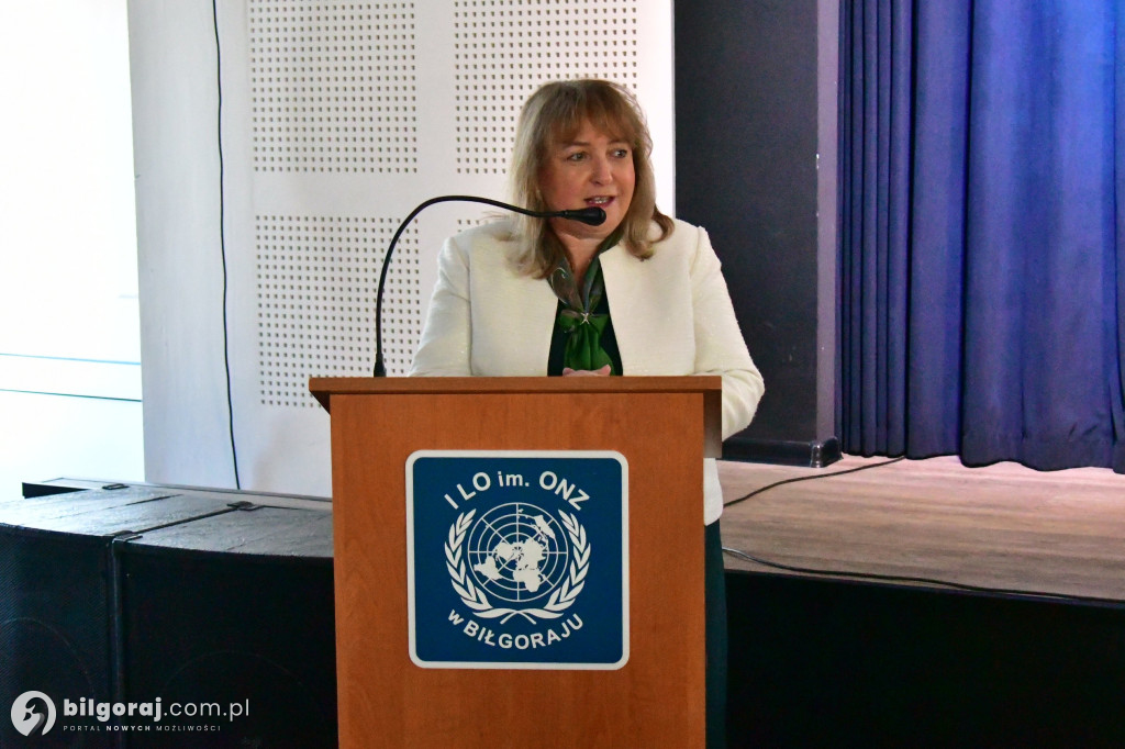 Stypendia Starosty Biłgorajskiego dla uczniów I LO im. ONZ