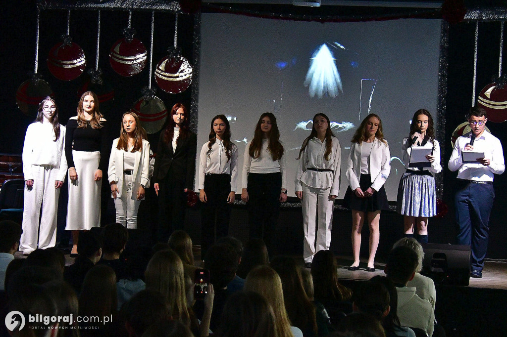 Stypendia Starosty Biłgorajskiego dla uczniów I LO im. ONZ