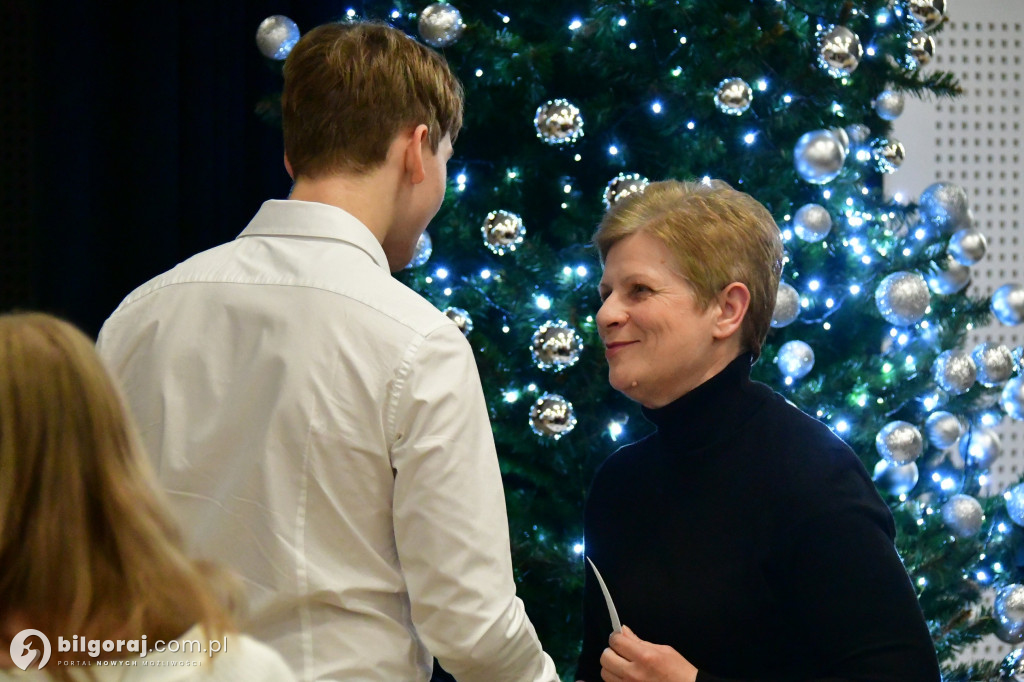 Stypendia Starosty Biłgorajskiego dla uczniów I LO im. ONZ